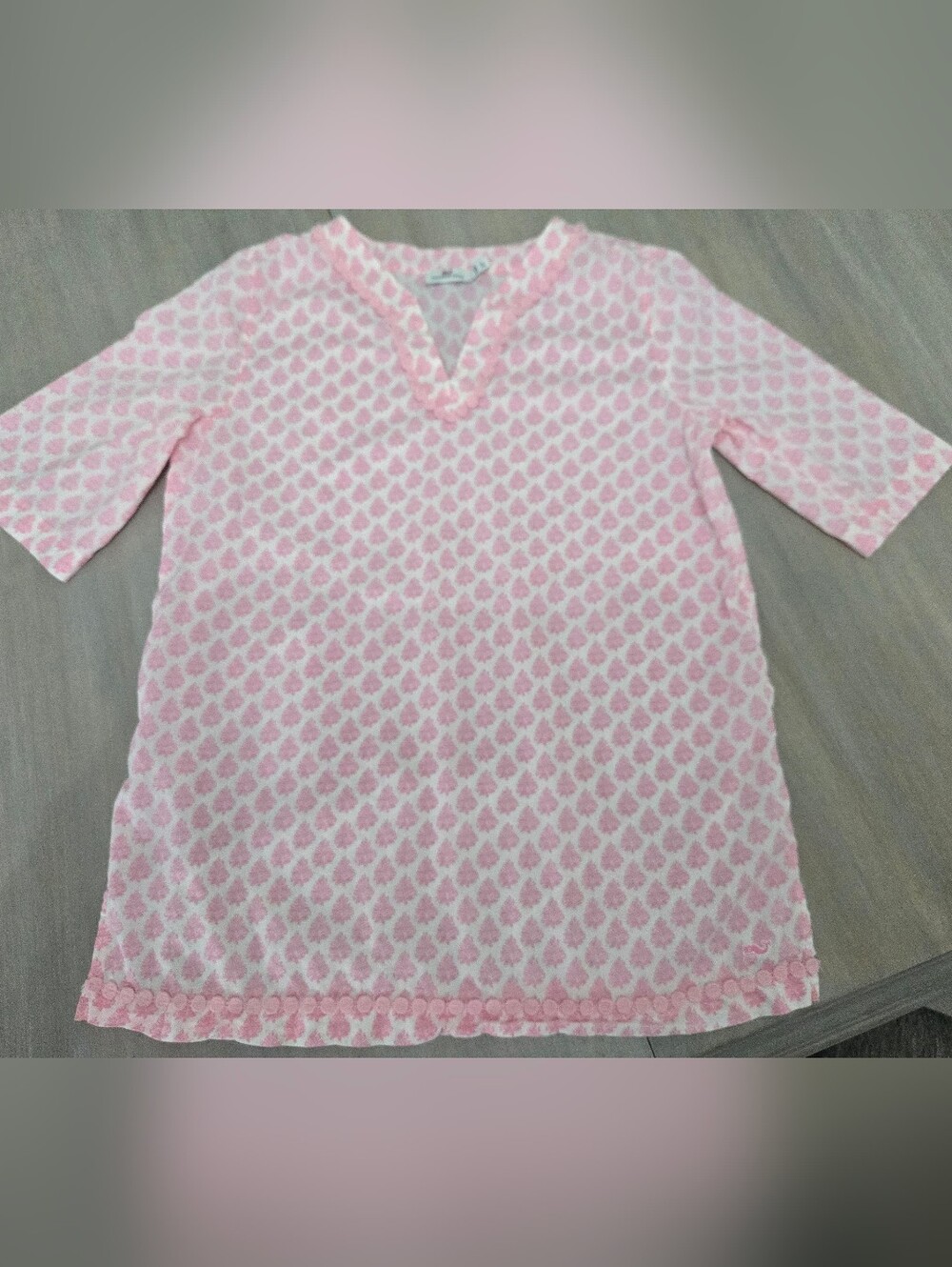 Vineyard Vines Pink and White Girls Top Large 14